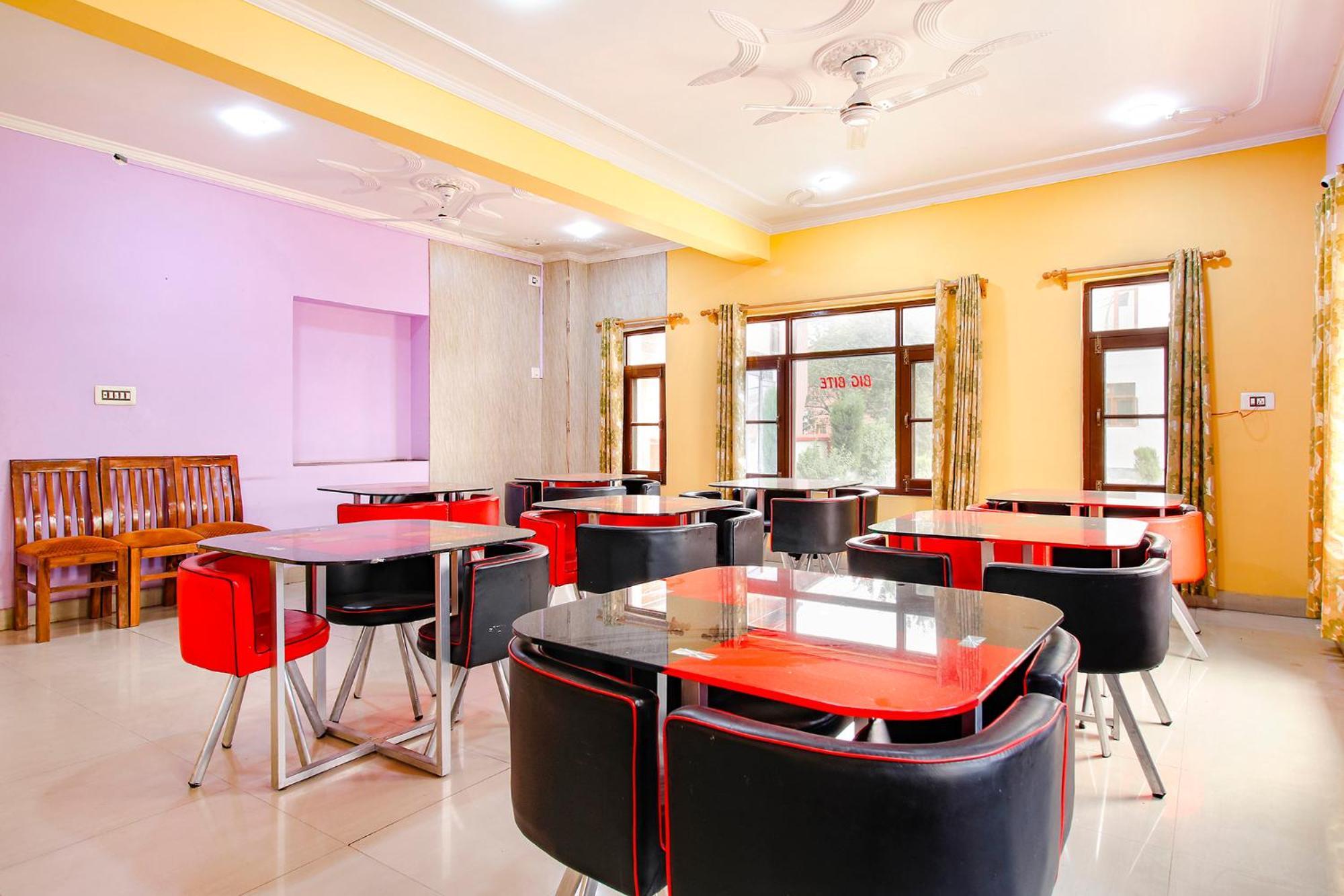Fabhotel Grand Comforts Haidarpur Kültér fotó