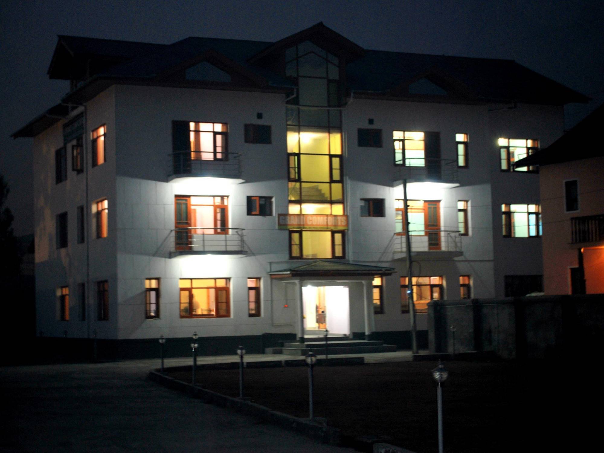 Fabhotel Grand Comforts Haidarpur Kültér fotó